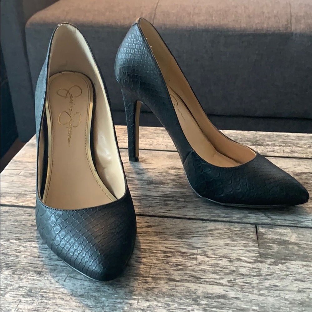 Jessica Simpson Pumps
